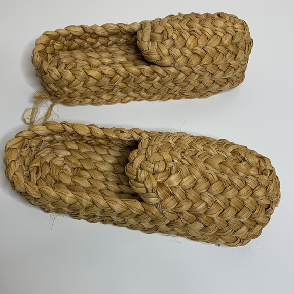 Wicker Rattan Pair of Loafer Shoes | Decor Feet Foot Hanging Boho Hippie Pieces - Picture 3 of 8